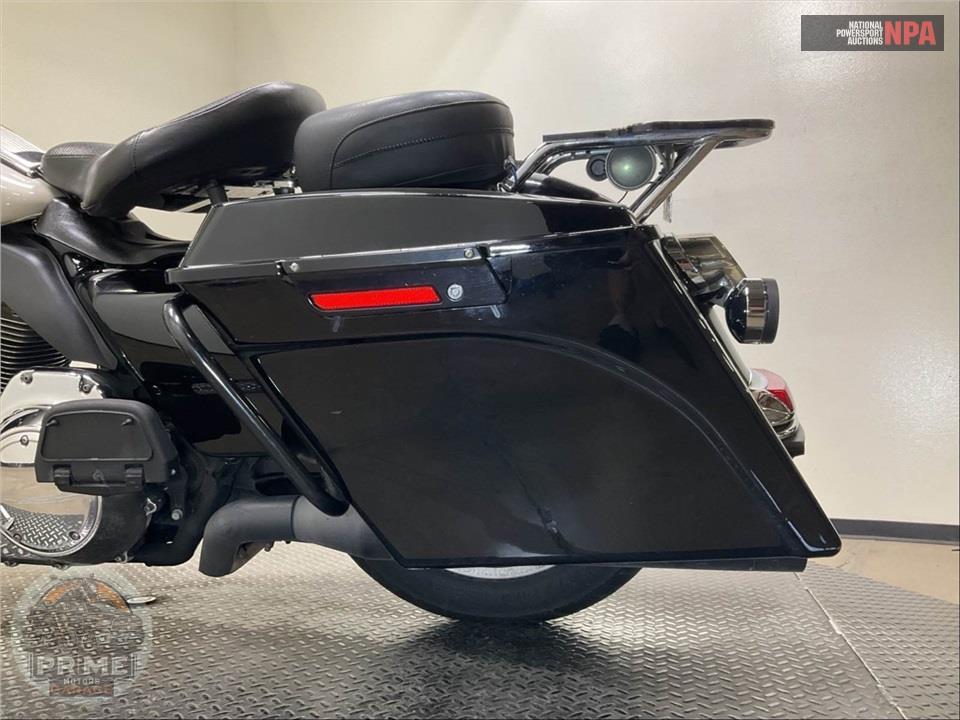 2011 Harley-Davidson FLHP POLICE ROAD KING — фото 26