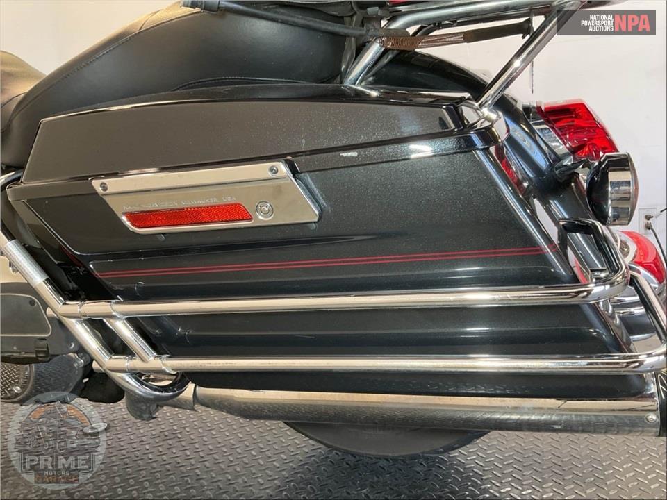 2009 Harley-Davidson FLHTCU ULTRA CLASSIC ELECTRA GLIDE — фото 19