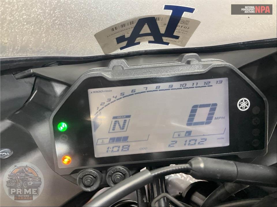 2021 Yamaha YZF-R3 — фото 8