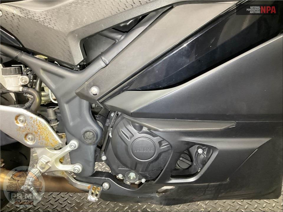 2022 Yamaha YZF-R3 — фото 7