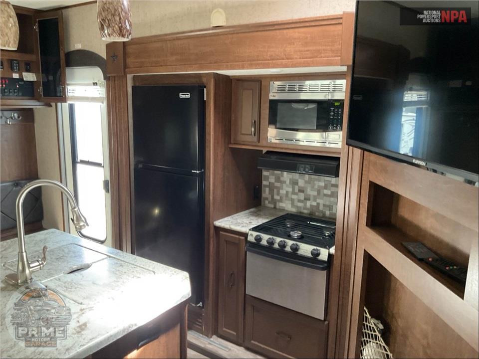 2017 Highland Ridge Rv M-295FBH - LIGHT FIFTH WHEEL SERIES — фото 17