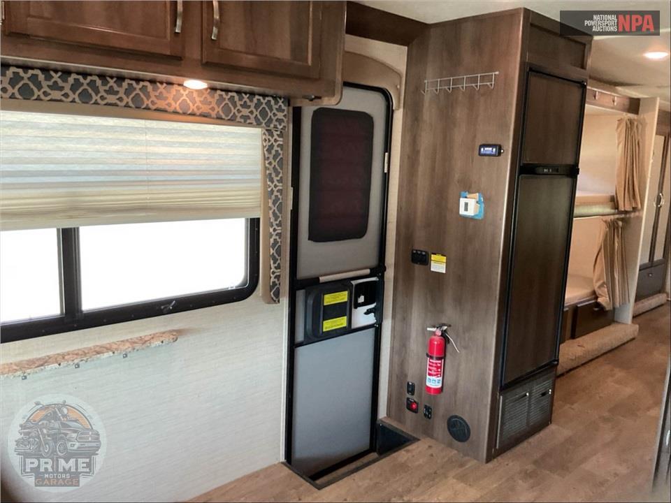 2018 Jayco M-31 XL FORD E450 REDHAWK SERIES — фото 8
