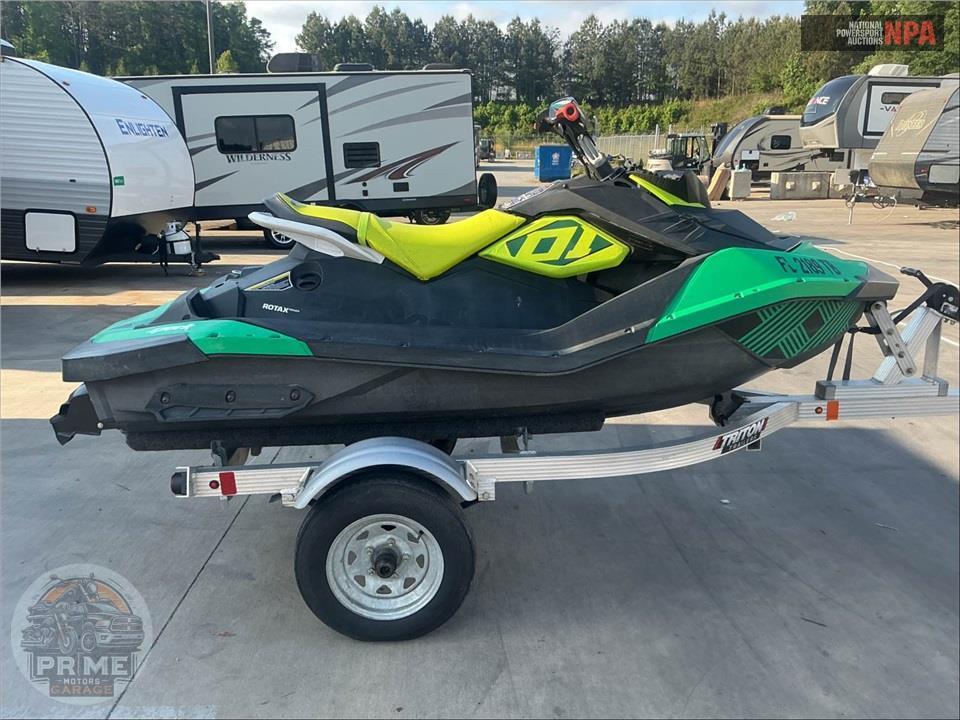 2021 Seadoo/Brp SPARK 2UP TRIXX — фото 1