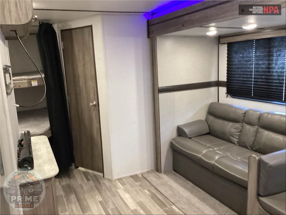 2021 Crossroads Rv M-298 BH - ZINGER SERIES — фото 7