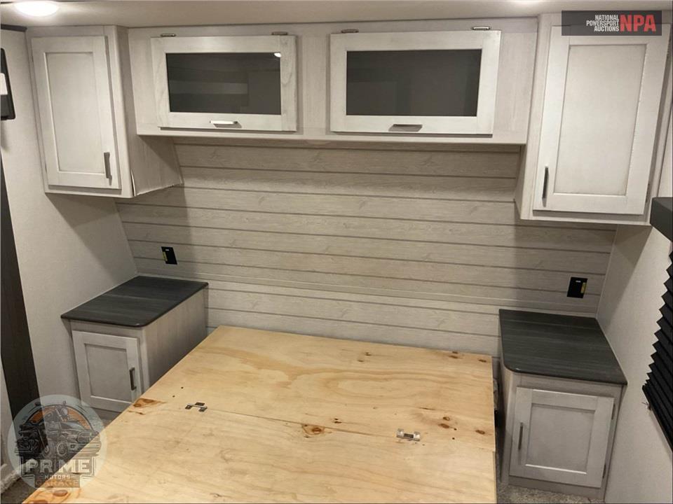 2022 Keystone Rv M-30RL SPRINTER FIFTHWHEEL SERIES — фото 11