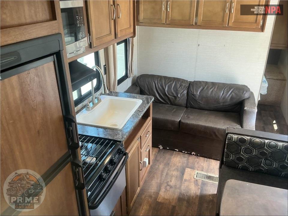 2016 Keystone Rv M-2600TB SUMMERLAND SERIES — фото 7