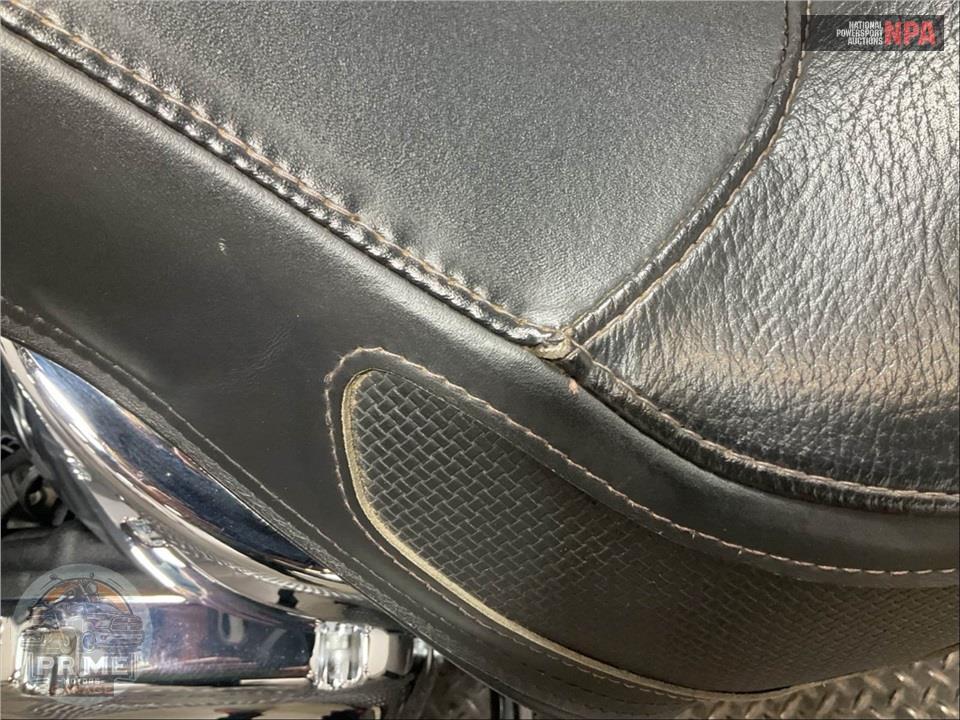 2019 Harley-Davidson FLDE DELUXE — фото 22