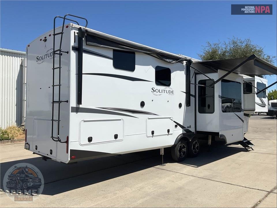 2024 Grand Design Recreational Vehicles M-380FL - SOLITUDE FIFTH WHEEL SERIES — фото 4