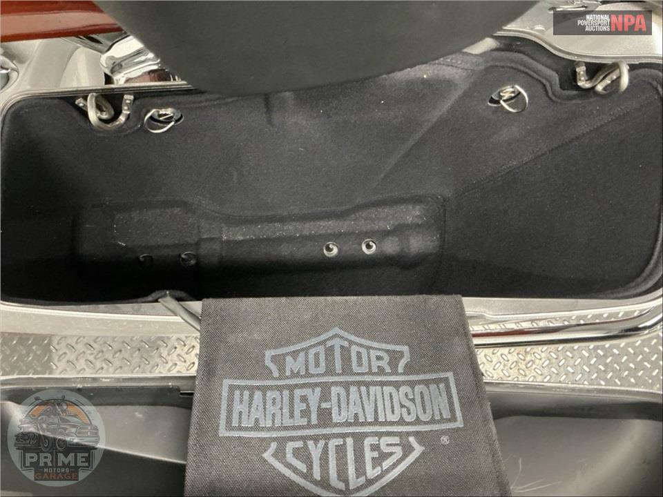 2014 Harley-Davidson FLHTKSE CVO ULTRA LIMITED — фото 23