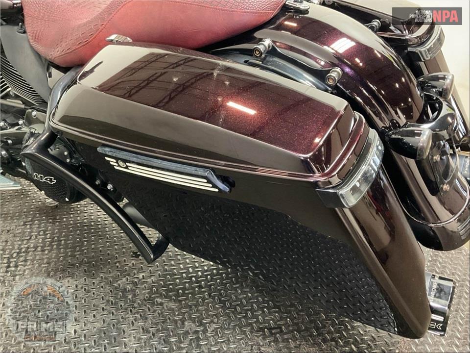 2019 Harley-Davidson FLTRXS ROAD GLIDE SPECIAL — фото 12
