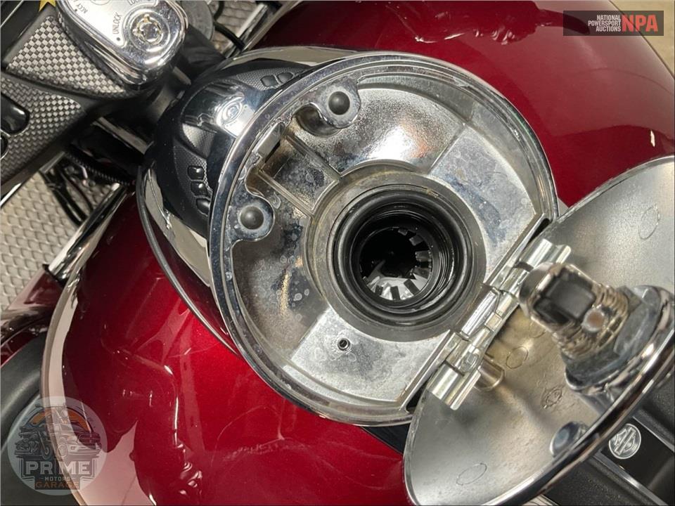 2015 Harley-Davidson FLHTCUTG TRIGLIDE ULTRA CLASSIC — фото 14