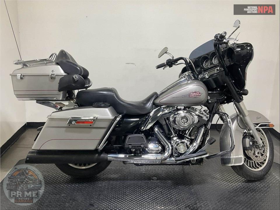 2009 Harley-Davidson FLHTC ELECTRA GLIDE CLASSIC — фото 1