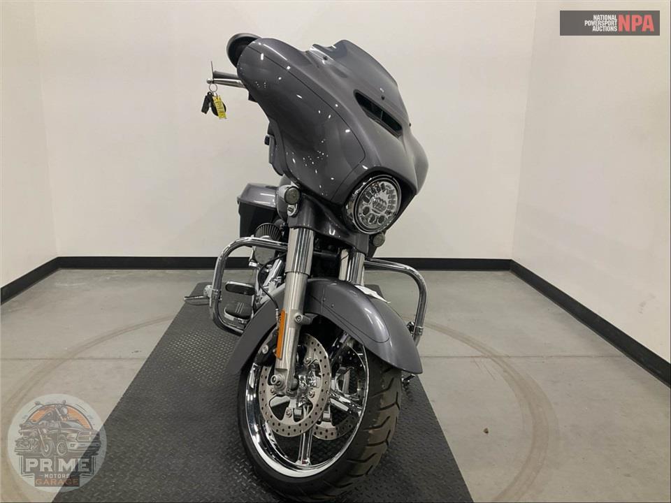 2015 Harley-Davidson FLHXS STREET GLIDE SPECIAL — фото 2