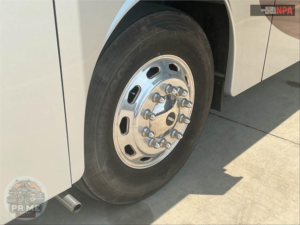 2012 Winnebago M-36M-CUMMINS 360HP - JOURNEY SERIES — фото 51