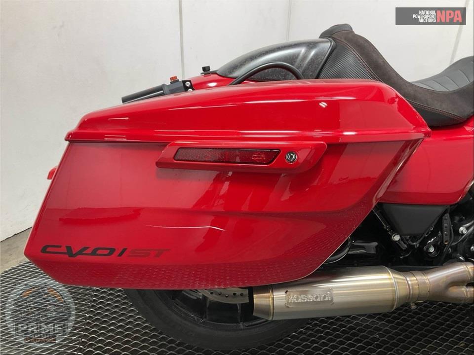 2025 Harley-Davidson FLTRXSTSE CVO ROAD GLIDE ST — фото 21