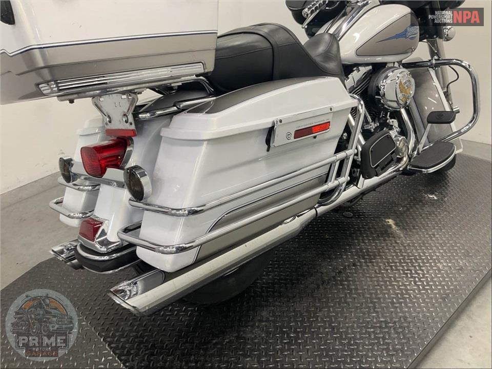 2008 Harley-Davidson FLHTC ELECTRA GLIDE CLASSIC — фото 20