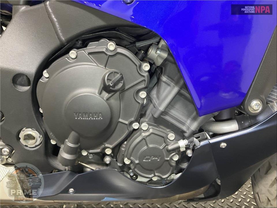 2022 Yamaha YZF-R1 — фото 6