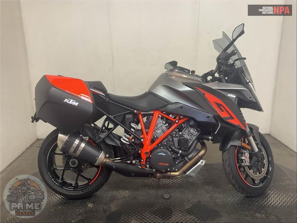 2017 Ktm 1290 SUPER DUKE GT — фото 1