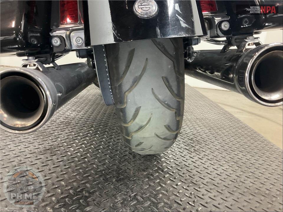 2022 Harley-Davidson FLHTK ULTRA LIMITED — фото 34