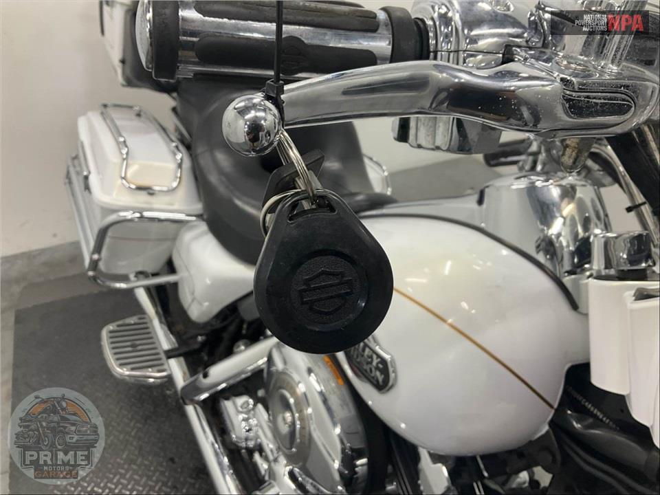 2008 Harley-Davidson FLHTCU ULTRA CLASSIC ELECTRA GLIDE — фото 12