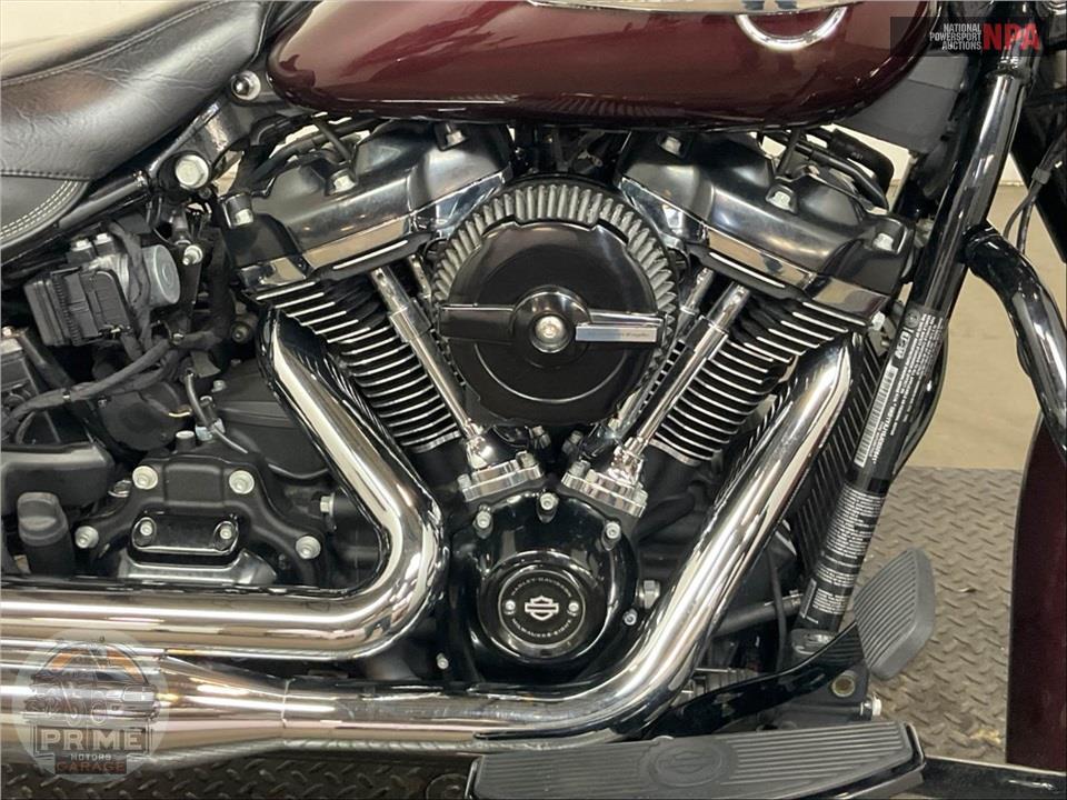 2018 Harley-Davidson FLHC HERITAGE CLASSIC — фото 6