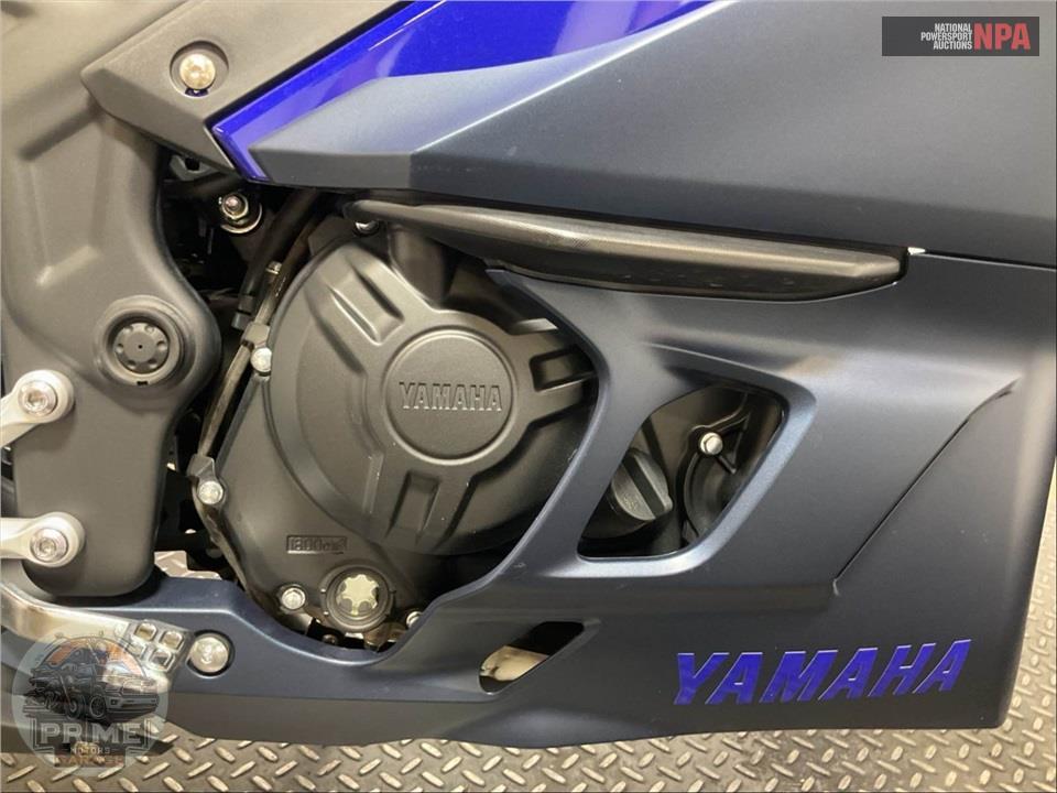 2023 Yamaha YZF-R3 — фото 6