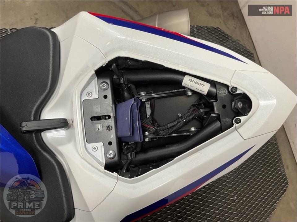 2023 Honda CBR1000RR- R FIREBLADE SP — фото 13