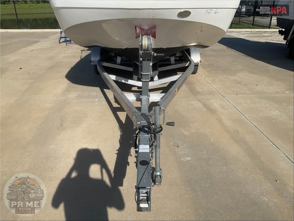 2018 Hurricane Boat SS 192 SUNDECK SPORT SERIES L=19/E=1-150HP YAMAHA OB — фото 28