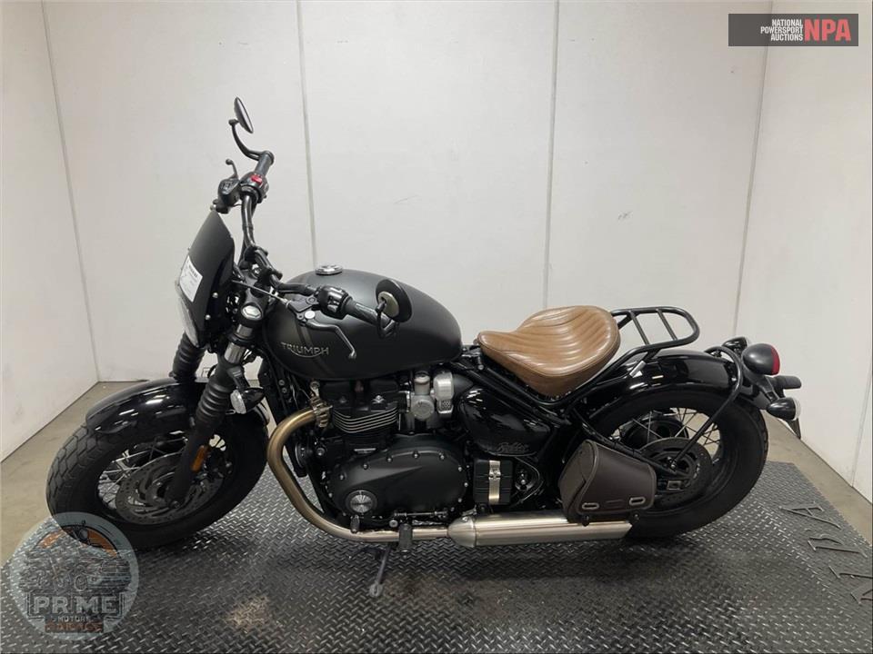 2022 Triumph BONNEVILLE BOBBER — фото 3