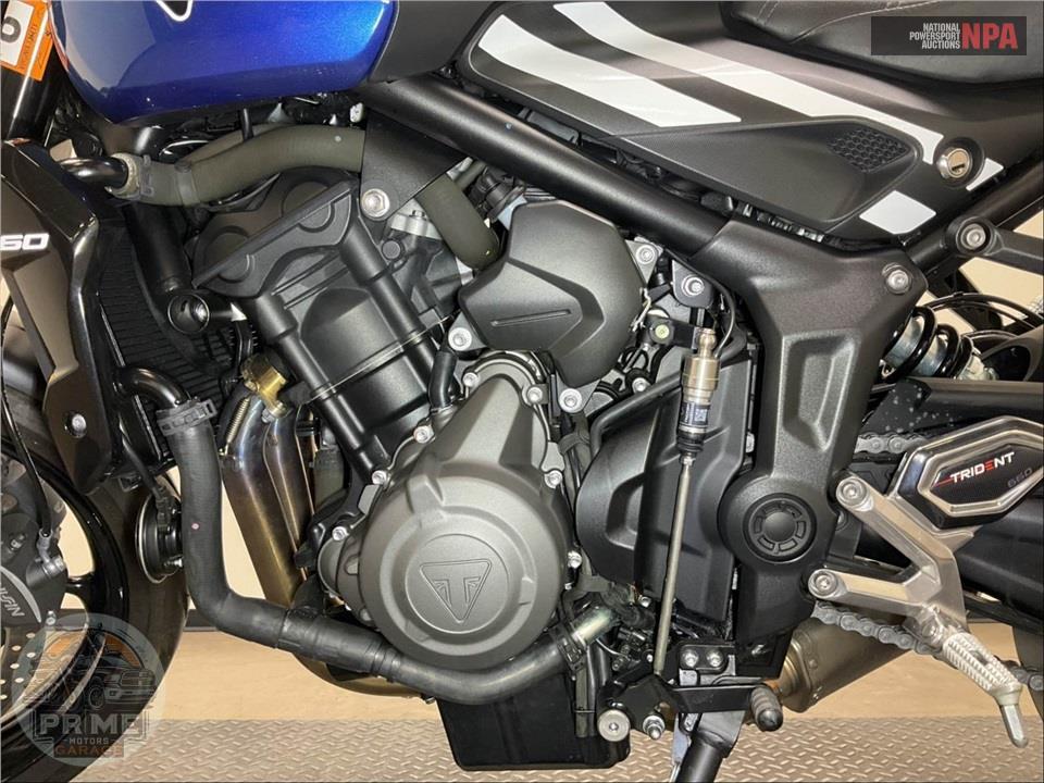 2025 Triumph TRIDENT 660 (TWO TONE) — фото 7