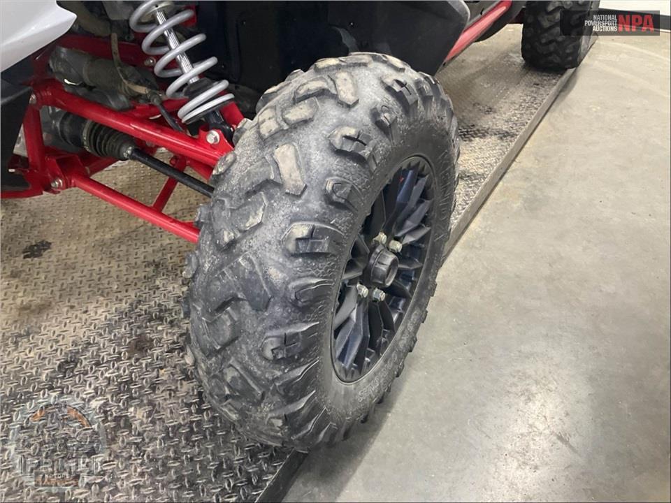 2023 Honda SXS1000S2R TALON 1000R FOX LIVE VALVE — фото 21