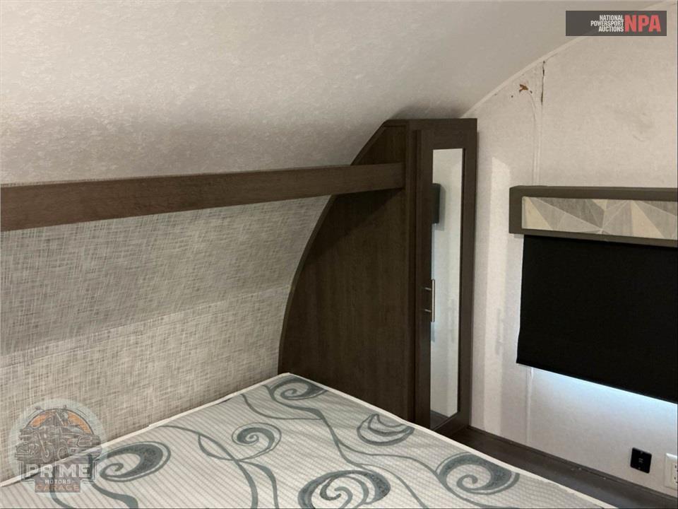 2019 Wildwood By Forest River M-263BHXL X-LITE SERIES — фото 12