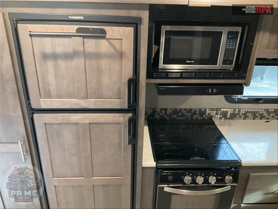 2020 Flagstaff By Forest River M-23FBDS - SUPER LITE SERIES — фото 14