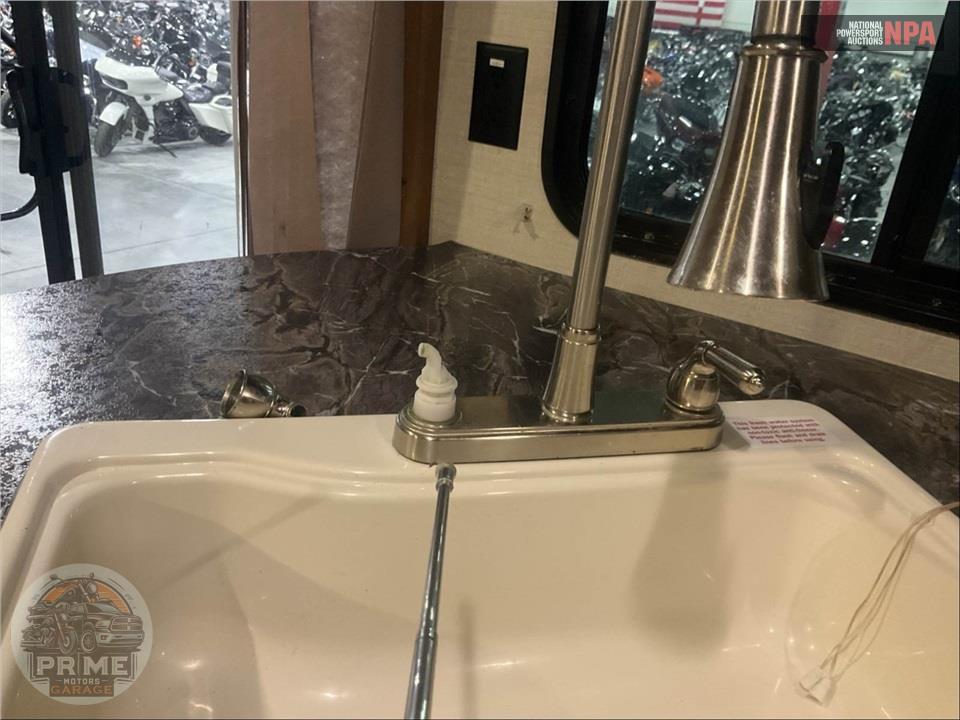 2017 Keystone Rv M-38 BH - SPRINGDALE SERIES — фото 16