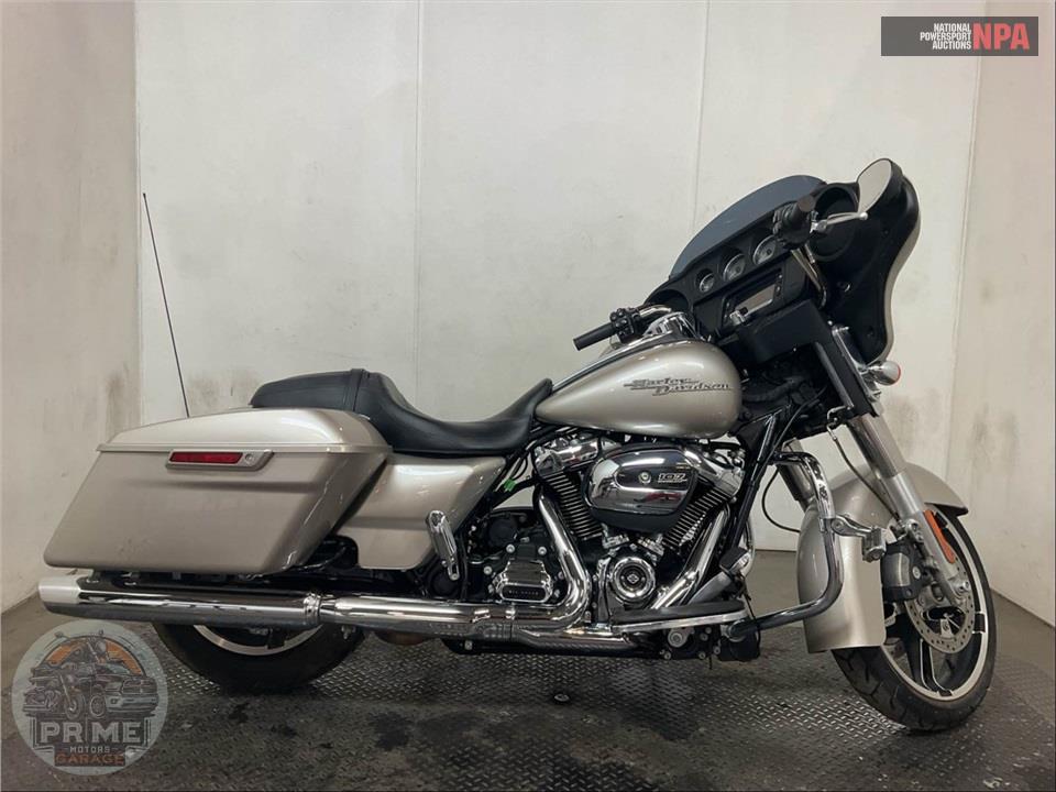 2018 Harley-Davidson FLHX STREET GLIDE — фото 1