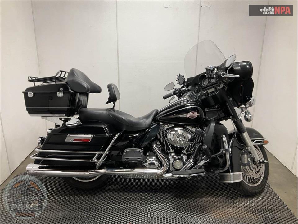 2011 Harley-Davidson FLHTC ELECTRA GLIDE CLSC — фото 1