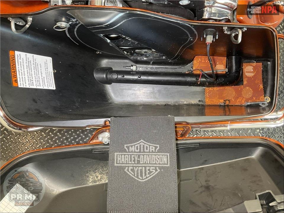 2015 Harley-Davidson FLHXS STREET GLIDE SPECIAL — фото 23
