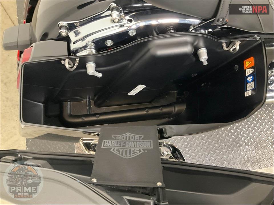 2026 Harley-Davidson FLHX STREET GLIDE — фото 17