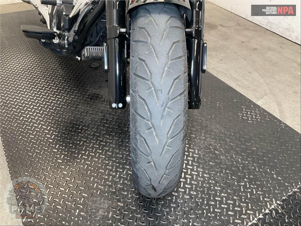 2022 Indian Motorcycle SUPER CHIEF — фото 24