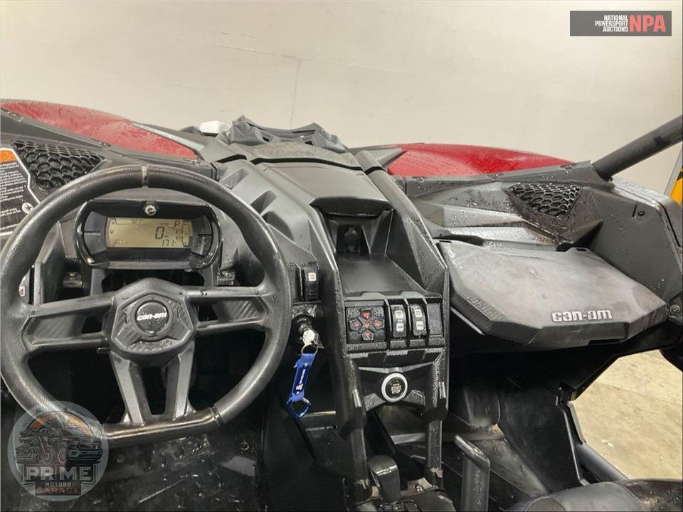 2025 Can-Am MAVERICK X3 MAX DS TURBO (RED & SILVER) — фото 27