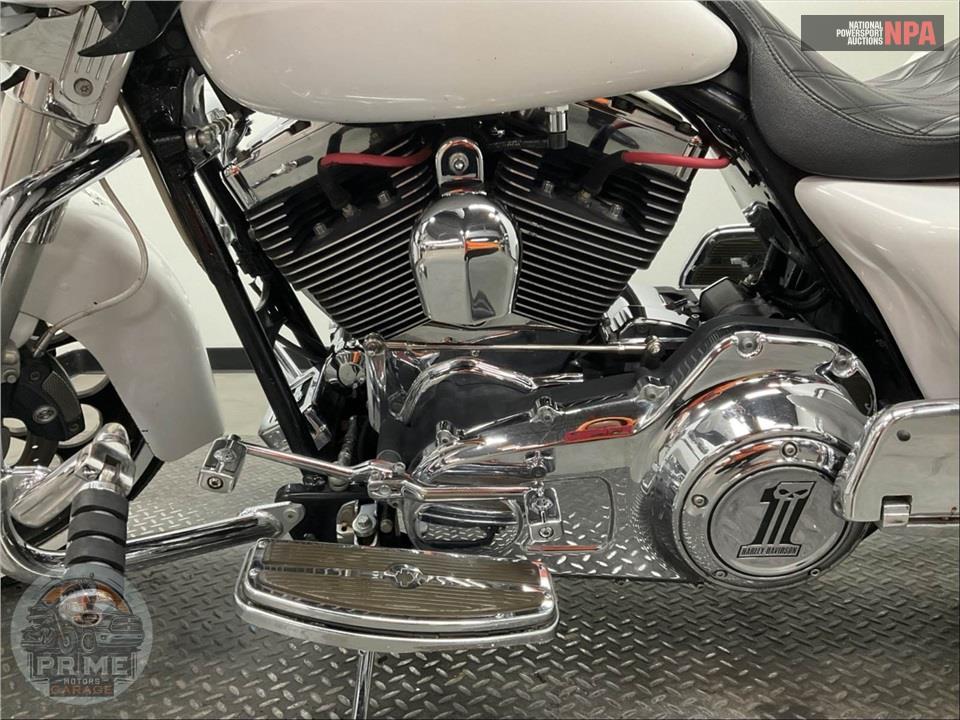 2008 Harley-Davidson FLHX STREET GLIDE — фото 7