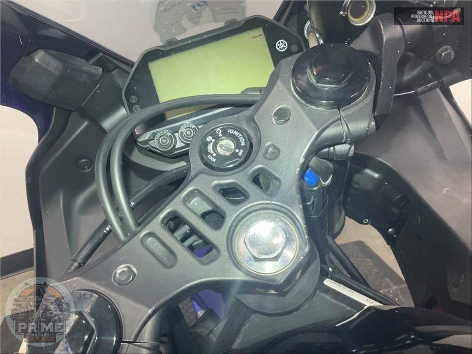 2024 Yamaha YZF-R3 — фото 12