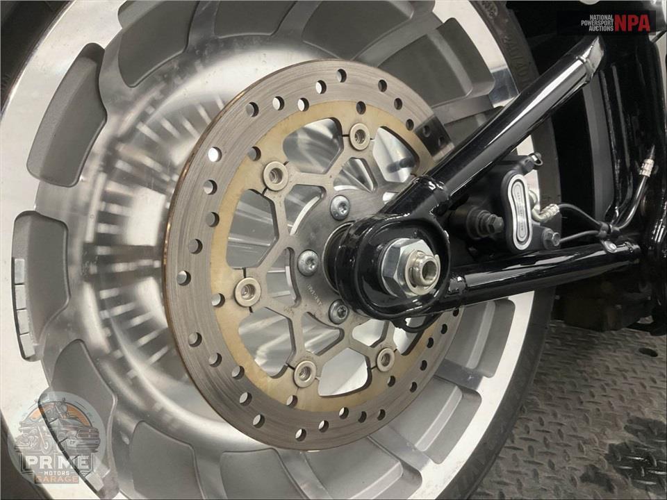2019 Harley-Davidson FLFBS FAT BOY 114 — фото 18