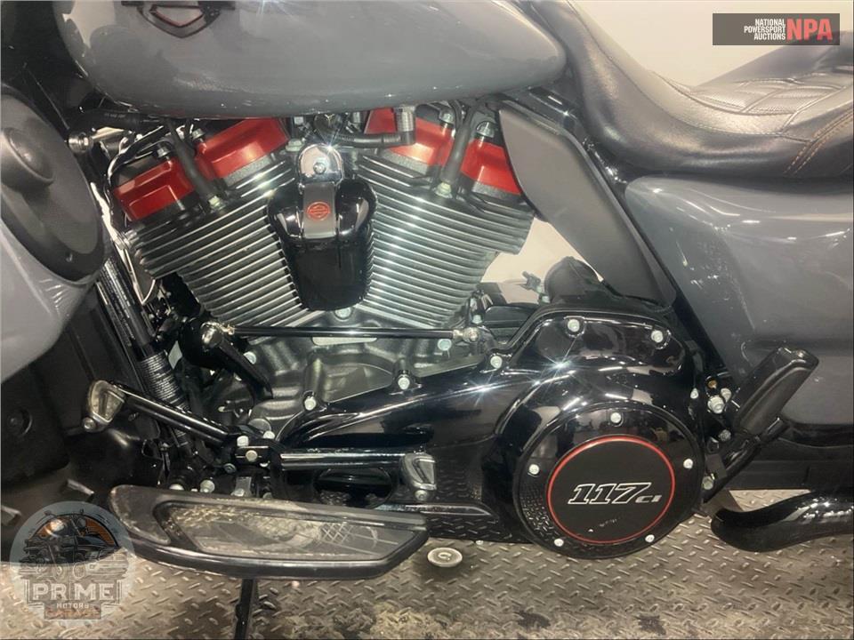 2018 Harley-Davidson FLHXSE CVO STREET GLIDE — фото 7