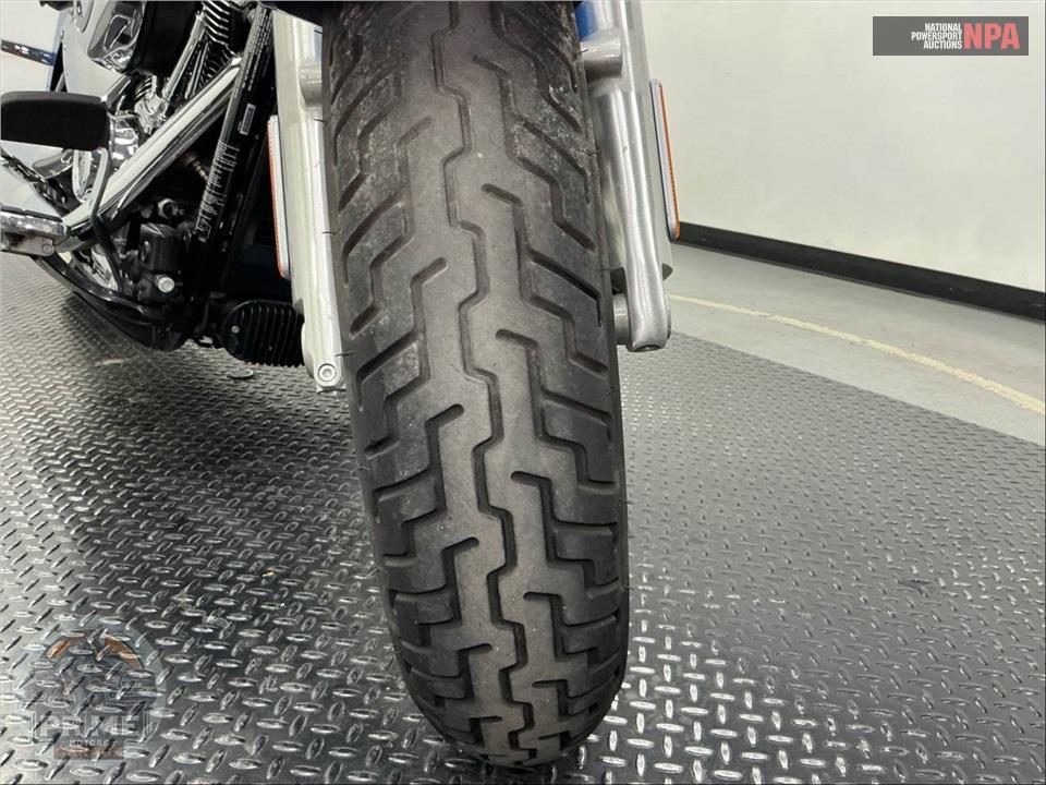 2018 Harley-Davidson FLDE DELUXE — фото 17