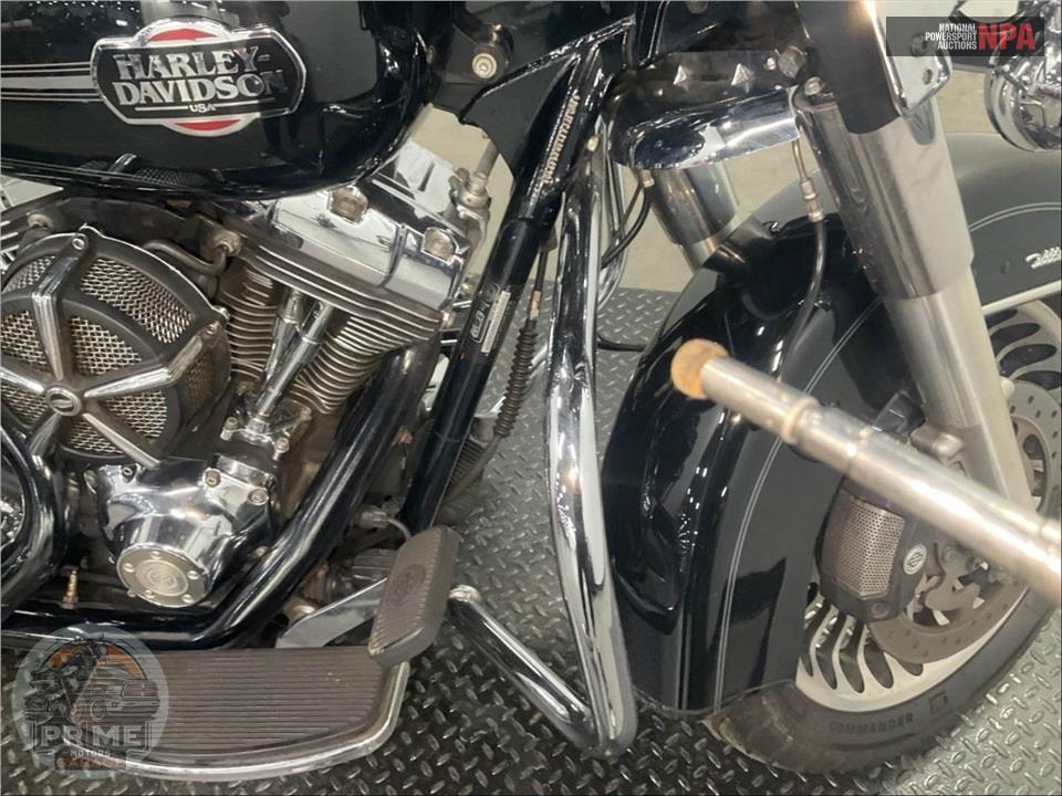 2010 Harley-Davidson FLHTCU ULTRA CLASSIC ELECTRA GLIDE — фото 14