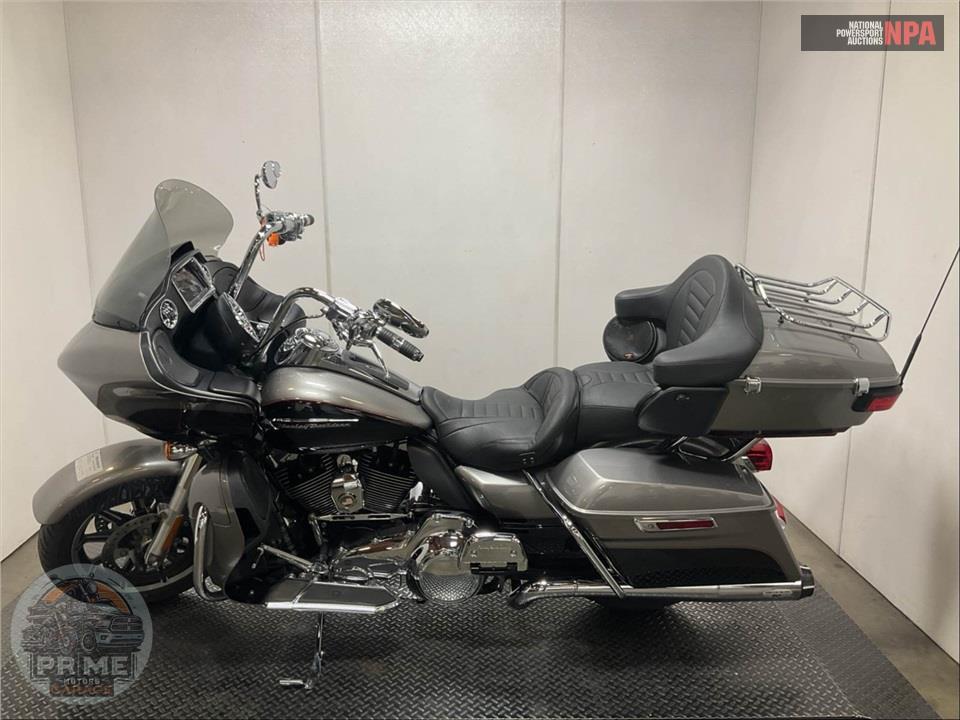 2016 Harley-Davidson FLTRU ROAD GLIDE ULTRA — фото 3