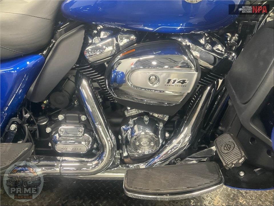 2024 Harley-Davidson FLHTCUTG TRI GLIDE ULTRA CLASSIC — фото 6