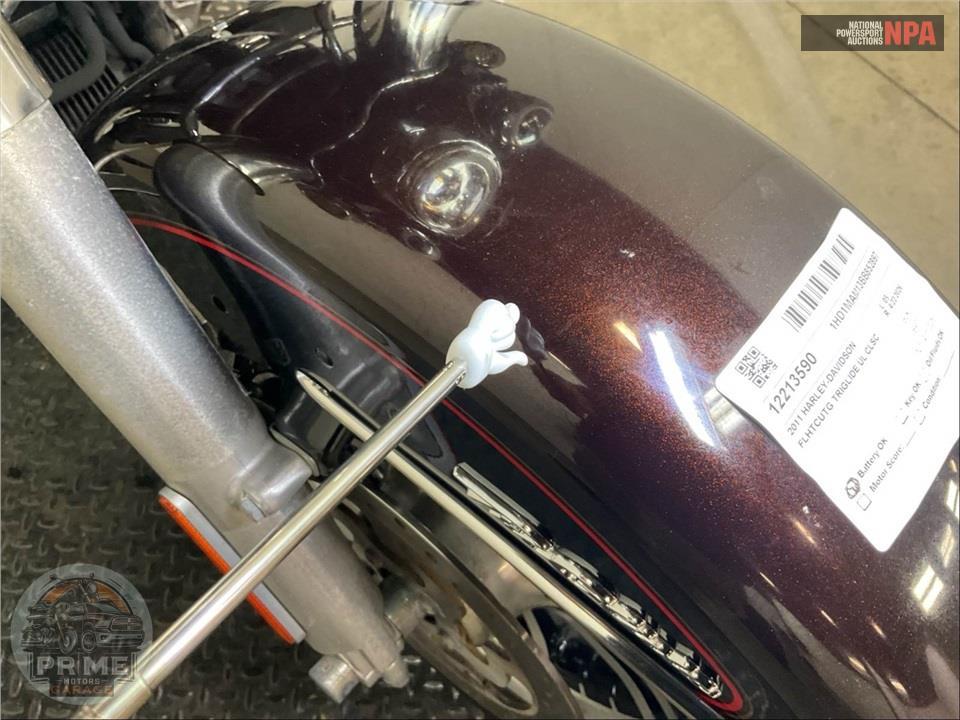 2011 Harley-Davidson FLHTCUTG TRIGLIDE UL CLSC — фото 18