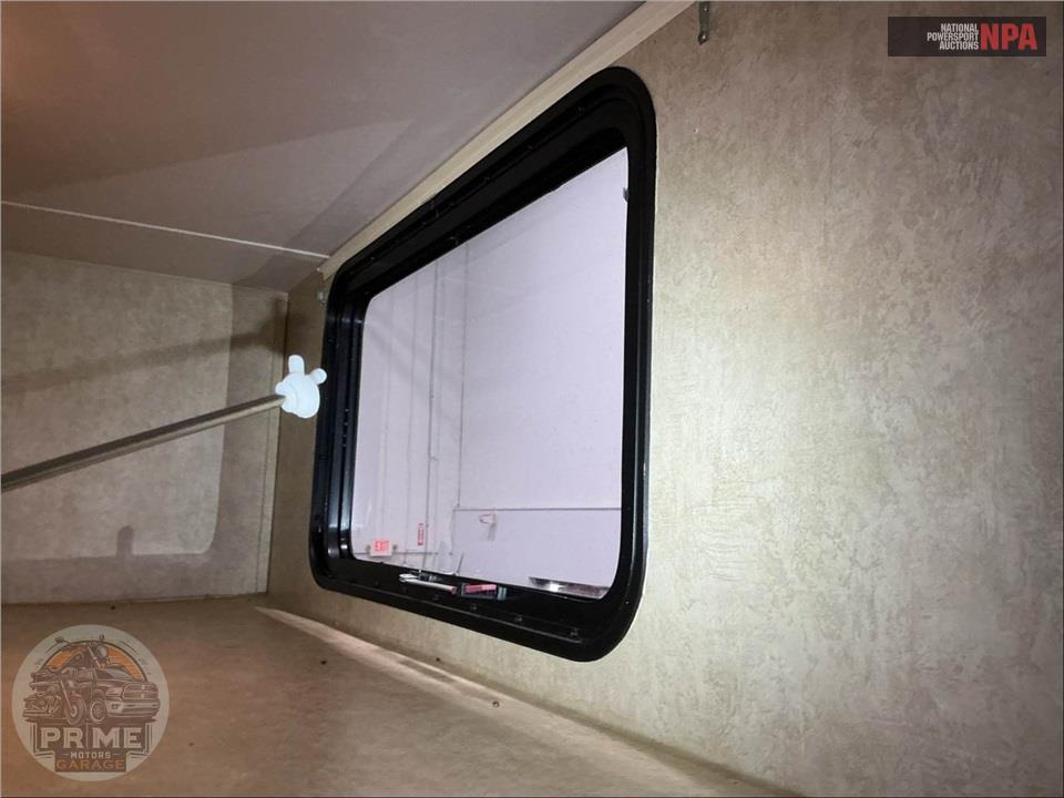 2014 Salem By Forest River M-32SRV - SPORT SRV TOY HAULER SERIES — фото 29